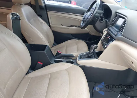 2017 Hyundai Elantra Limited z USA, uszkodzony, nr VIN 5NPD84LFXHH115592